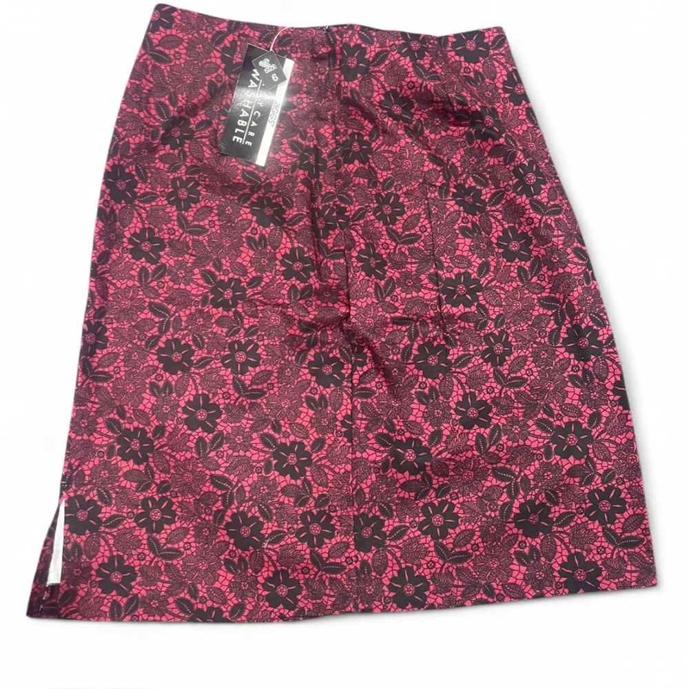 Briggs New York Pink and Black Floral Pencil Skirt